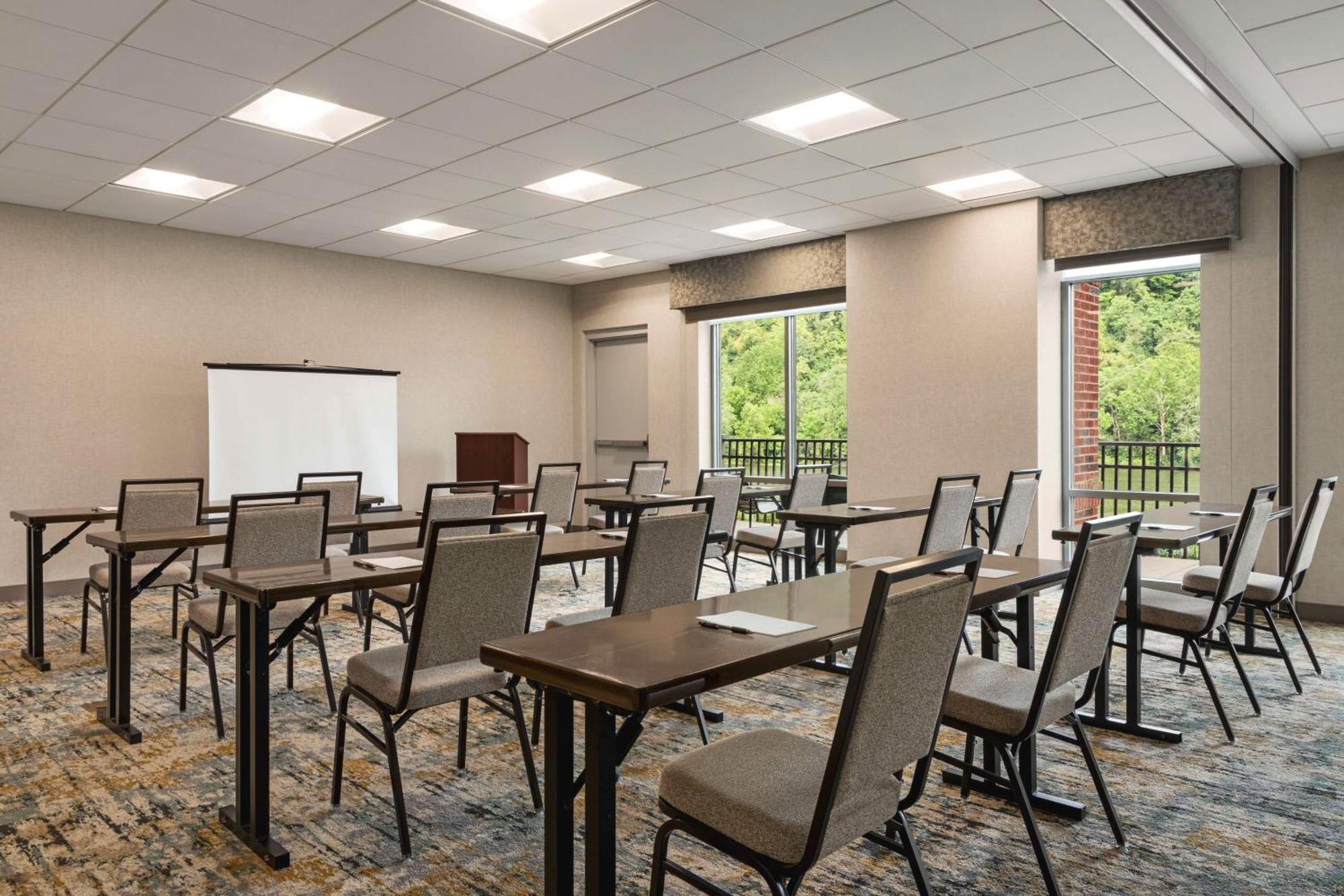 Hampton Inn & Suites Pittsburgh Waterfront West Homestead Екстер'єр фото